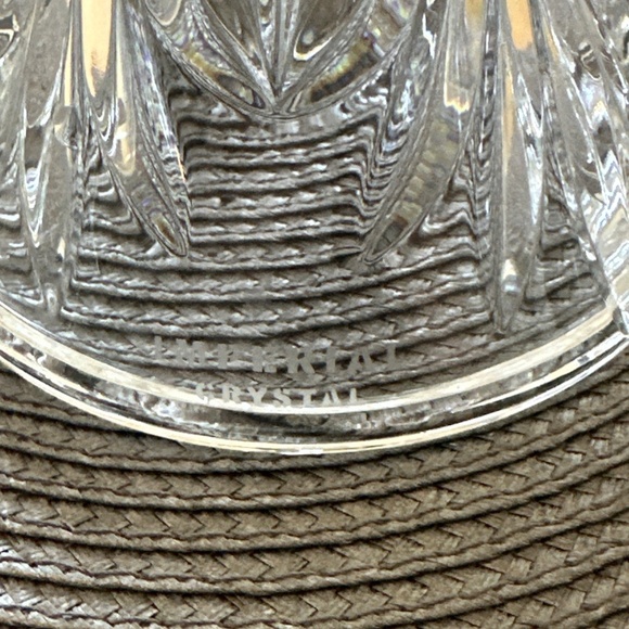 Imperial Crystal Vase / Candlestick in Excellent Condition - Picture 3 of 4